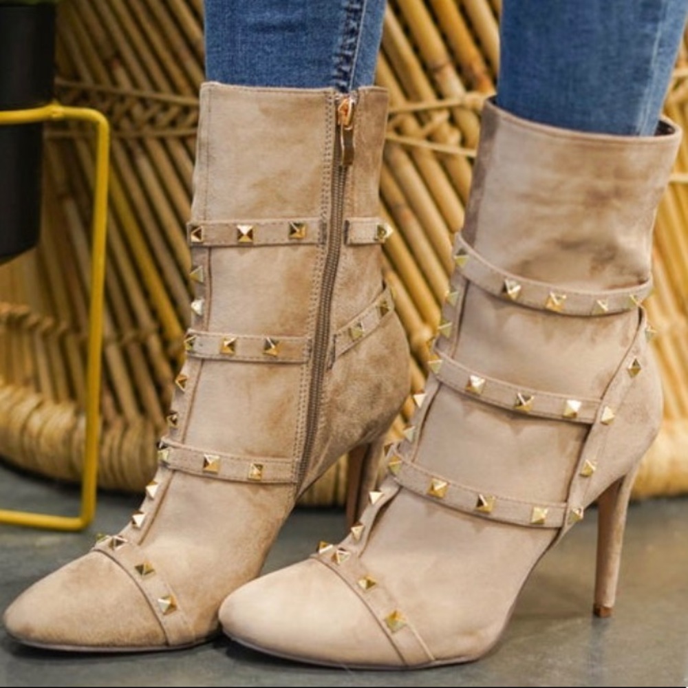 NIB Taupe Studded Pointy Toe Stiletto Booties - Picture 2 of 5